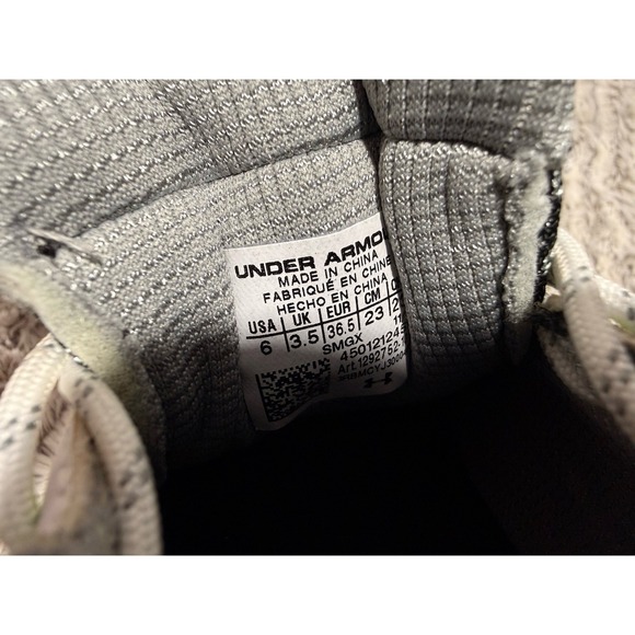 Under Armour Golf Shoes Boys Youth Size 6 White Black Lime Green Spiked Cleats - Picture 9 of 10